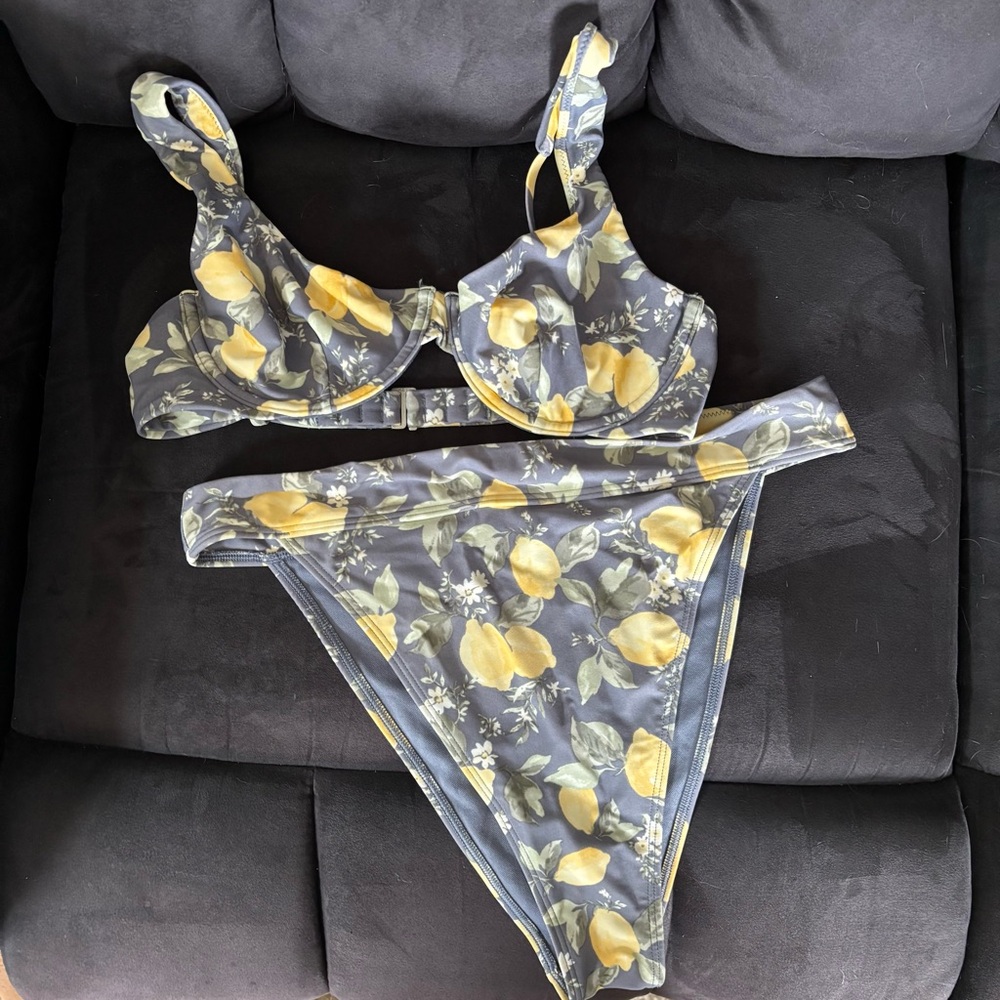 Abercrombie & Fitch Lemon Women's Bikini Set